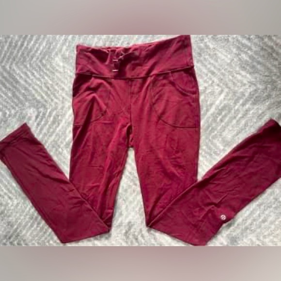 Lululemon Size 6 Straight Leg Pants - Picture 5 of 5